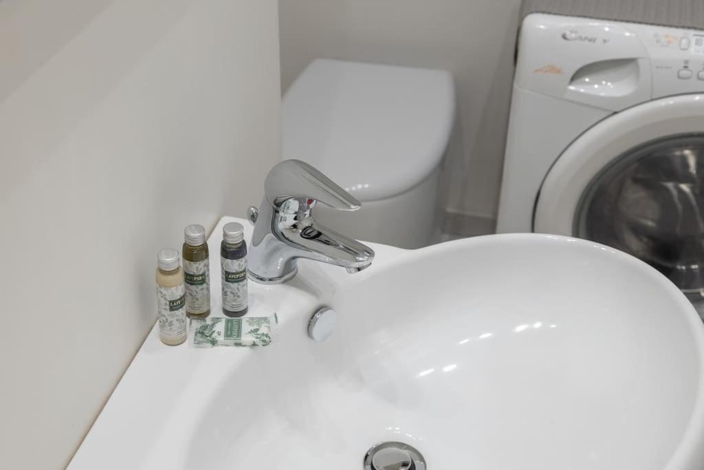 Apartments Trieste Centro I Imbriani 12 Екстериор снимка